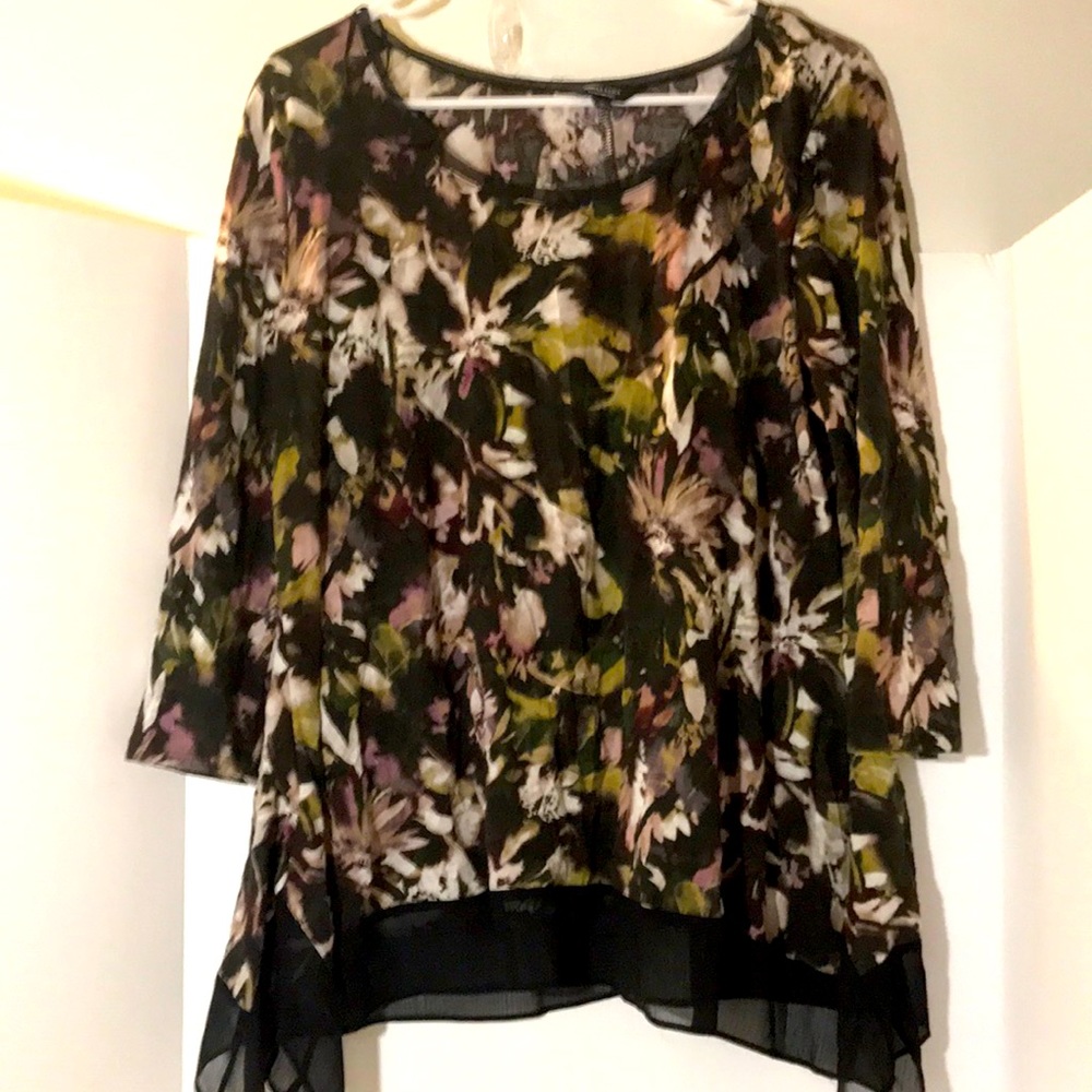 Simply Vera Wang long sleeve size large tunic floral black purple asymmetrical
